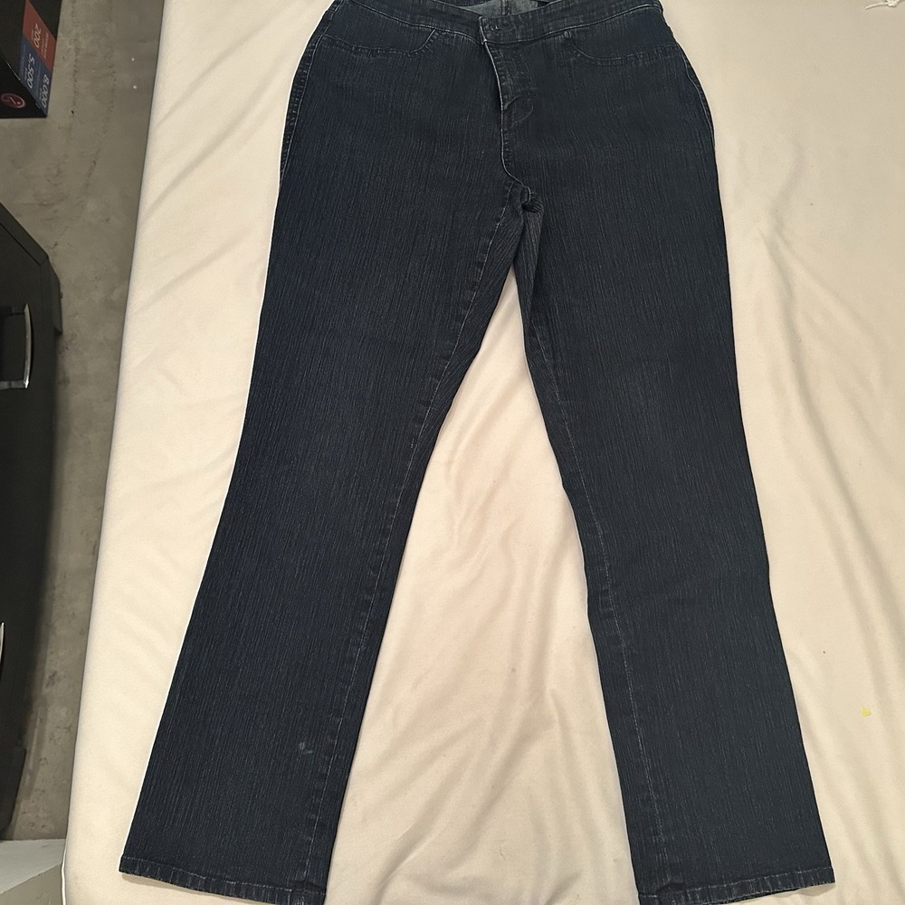 Tahari Petite Women's Straight Leg Jeans Size‎ 10P Dark Wash Stretch Denim